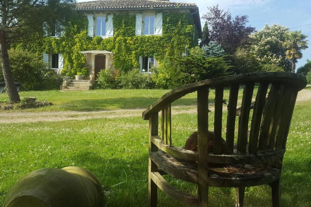 Maison Du 18E De Charme Au Calme Idrac-Respailles Exterior foto